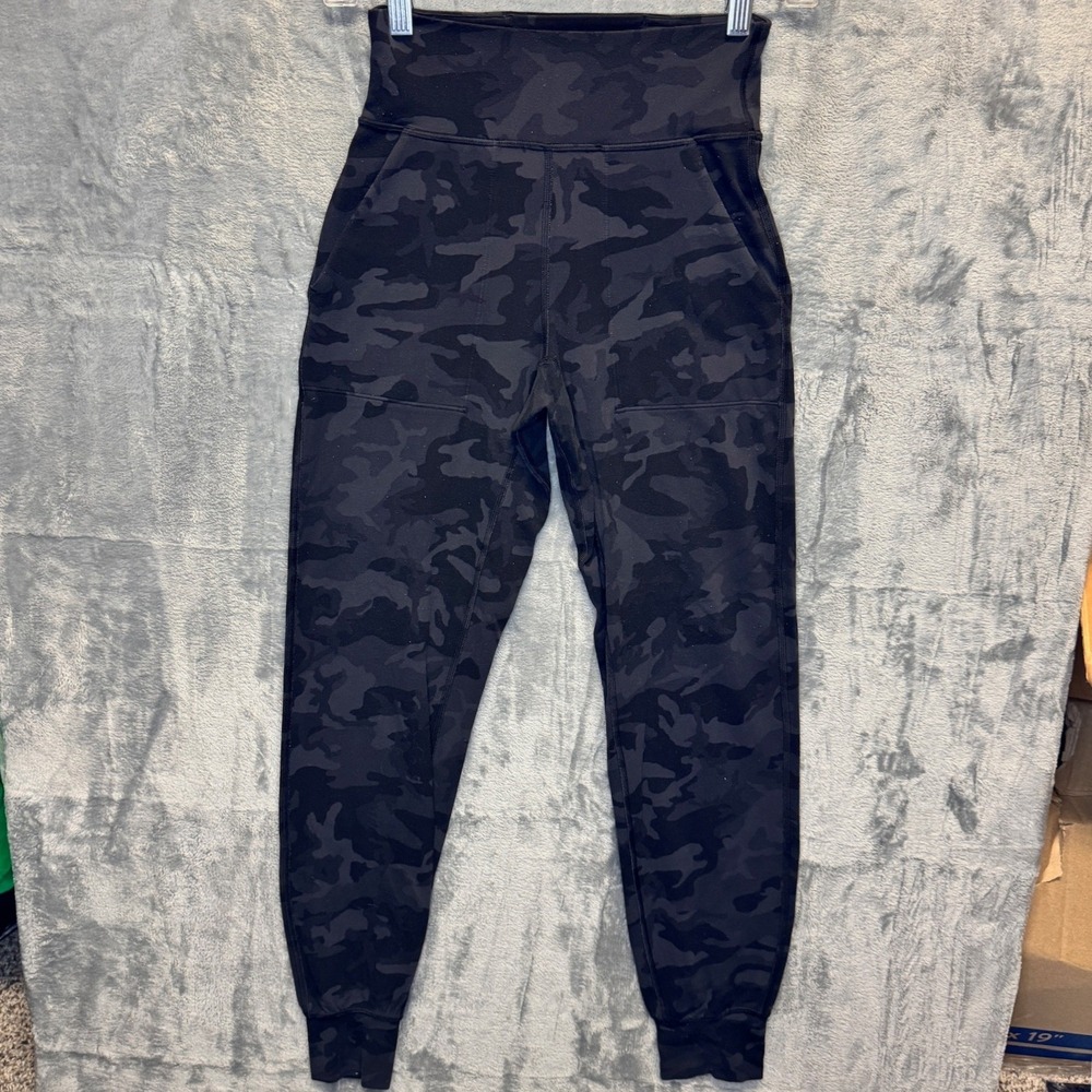 2244 | Lululemon Align Jogger Heritage 365 Camo Deep Coal Multi Women Size 2
